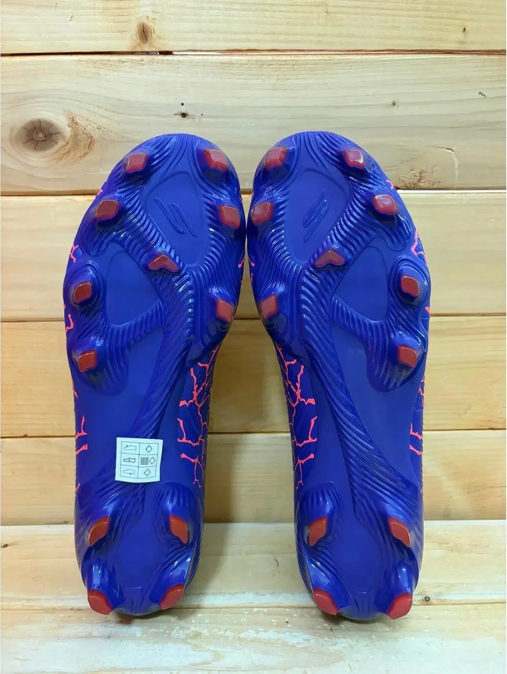 Skechers Men’s Purple & Pink Athletic Cleats - Crackle Design